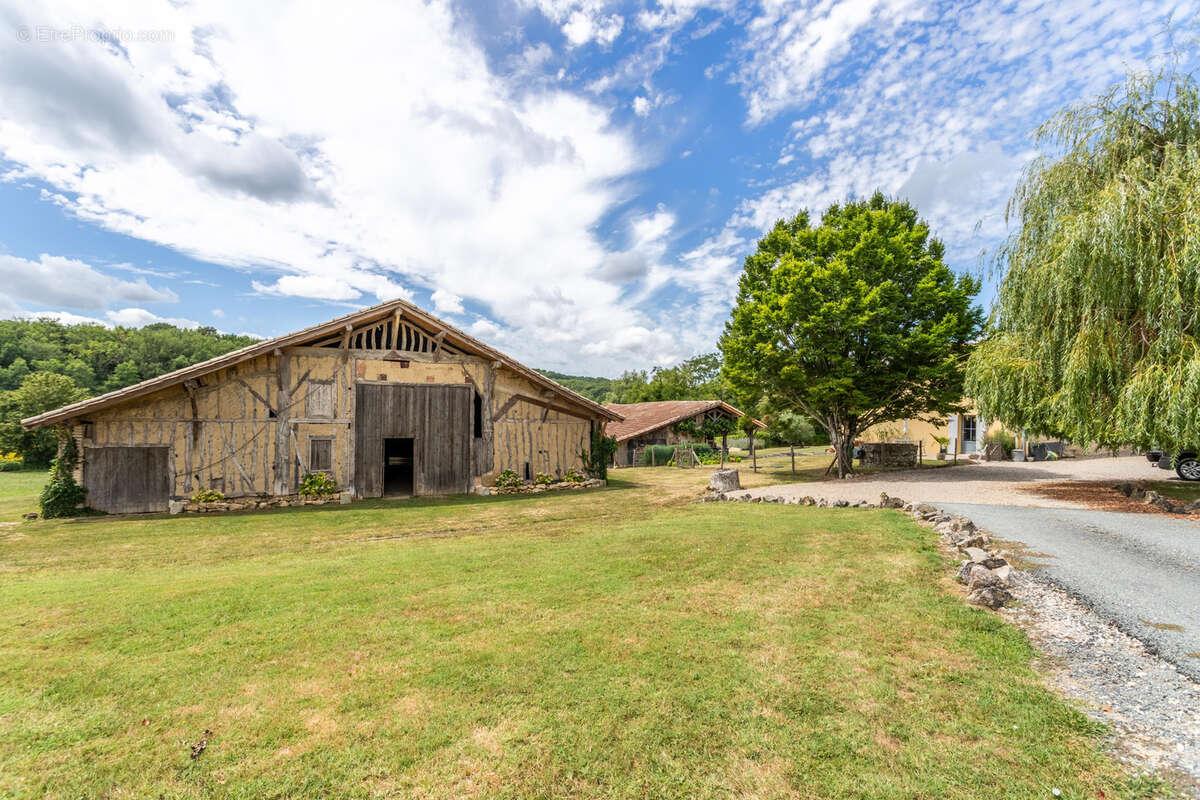 Maison à CASTELMORON-SUR-LOT