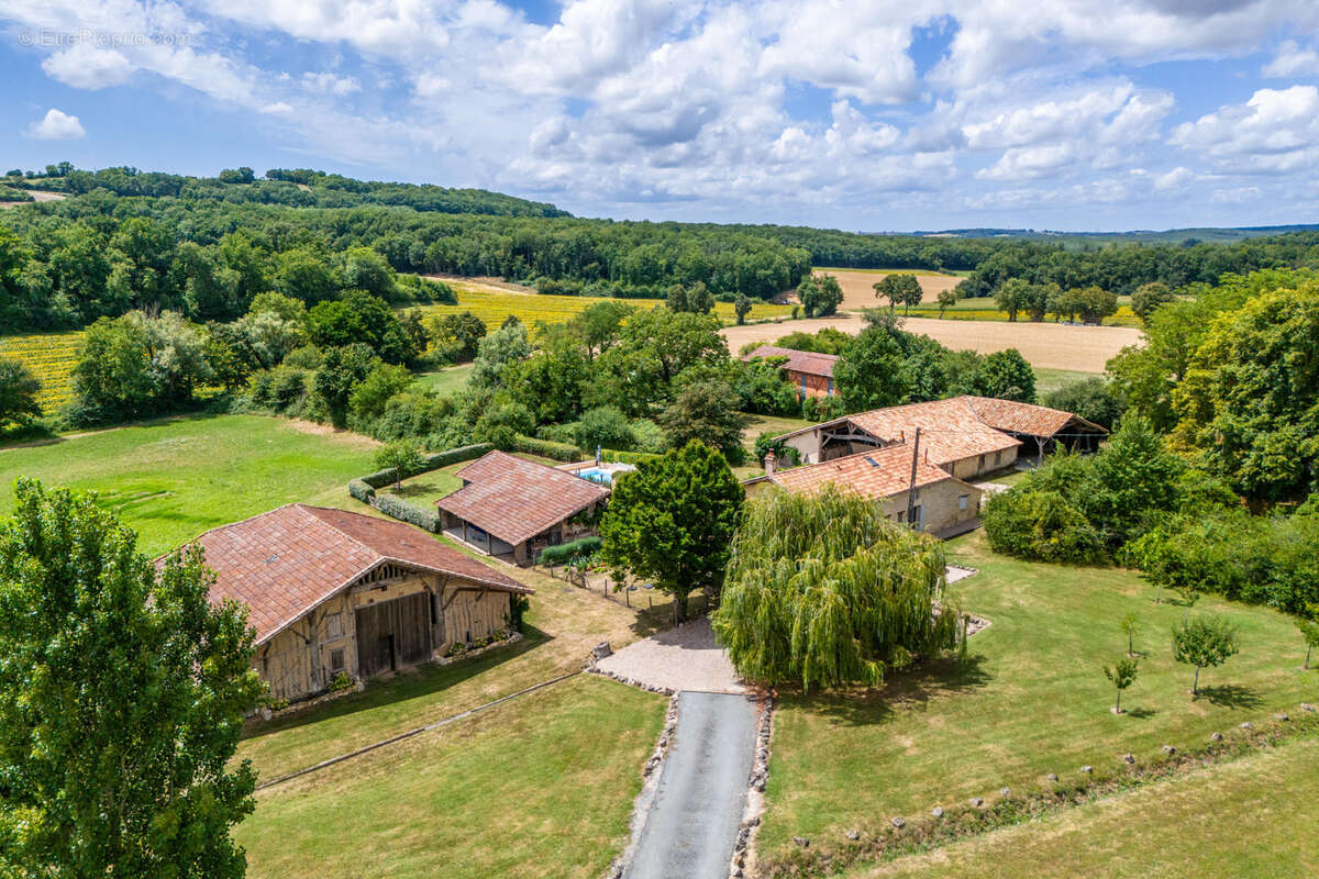 Maison à CASTELMORON-SUR-LOT