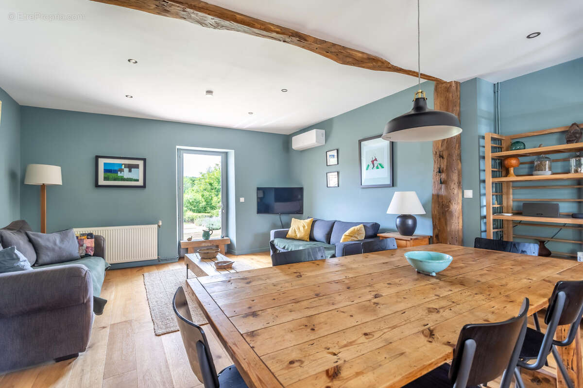 Maison à CASTELMORON-SUR-LOT