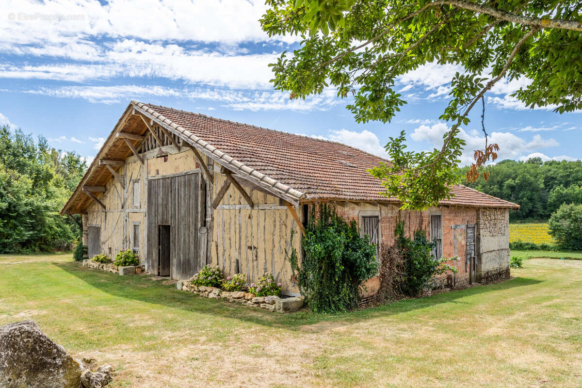 Maison à CASTELMORON-SUR-LOT