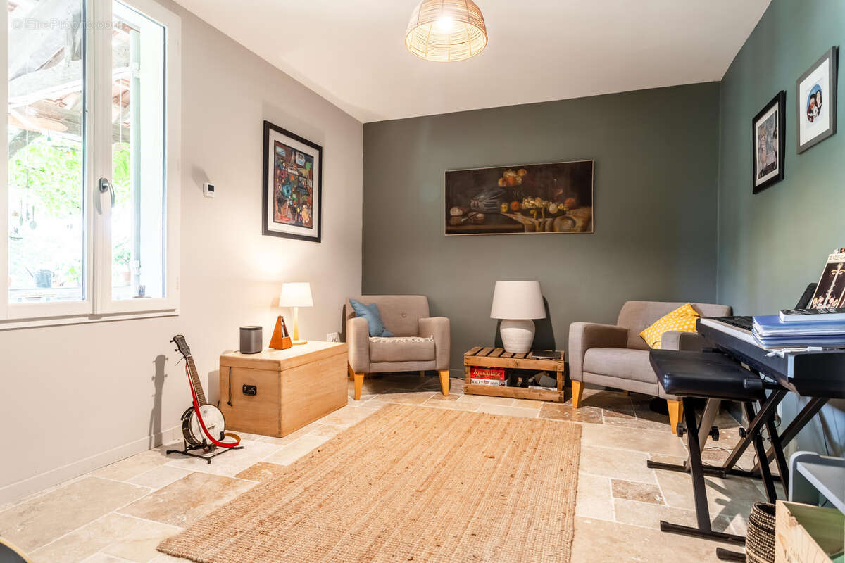 Maison à CASTELMORON-SUR-LOT