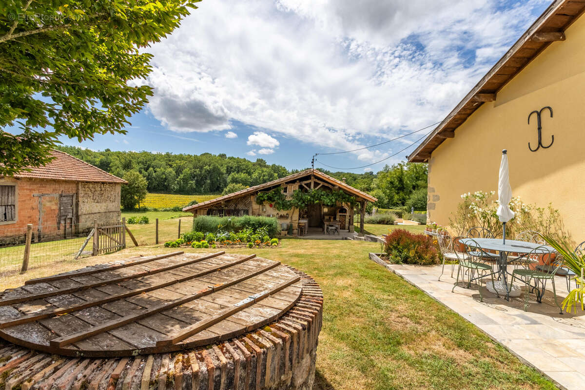 Maison à CASTELMORON-SUR-LOT