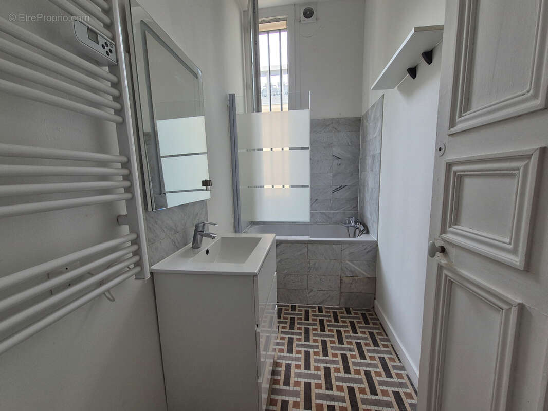 Appartement à FONTAINEBLEAU