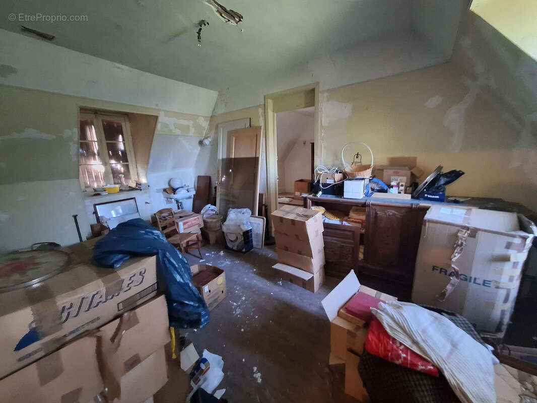 Maison à BAILLEUL-SUR-THERAIN