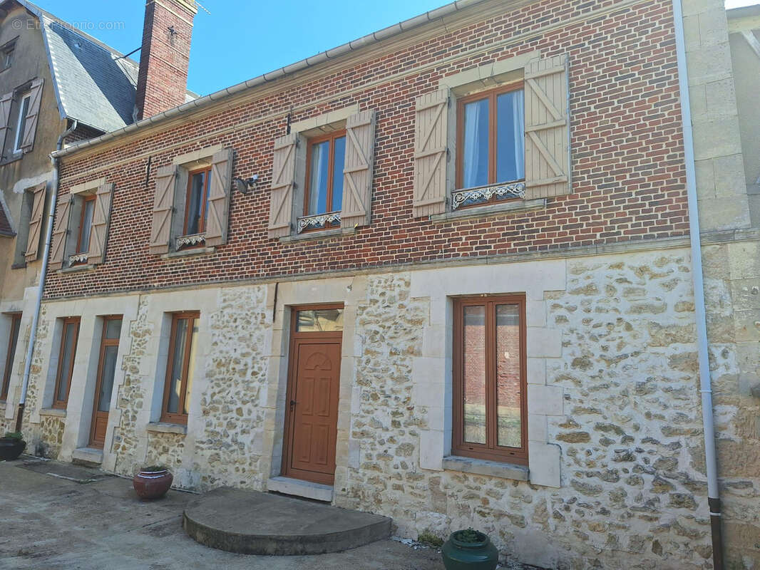 Maison à BAILLEUL-SUR-THERAIN