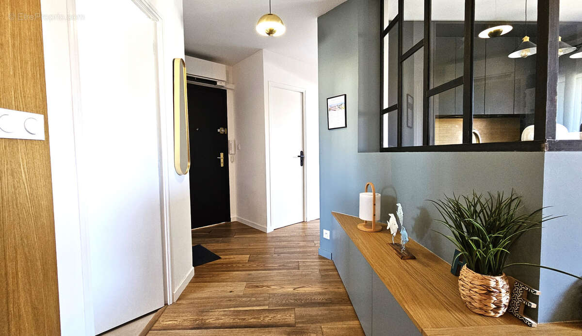 Appartement à SANARY-SUR-MER