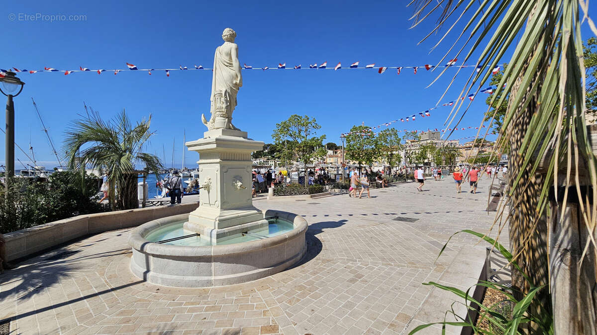 Appartement à SANARY-SUR-MER