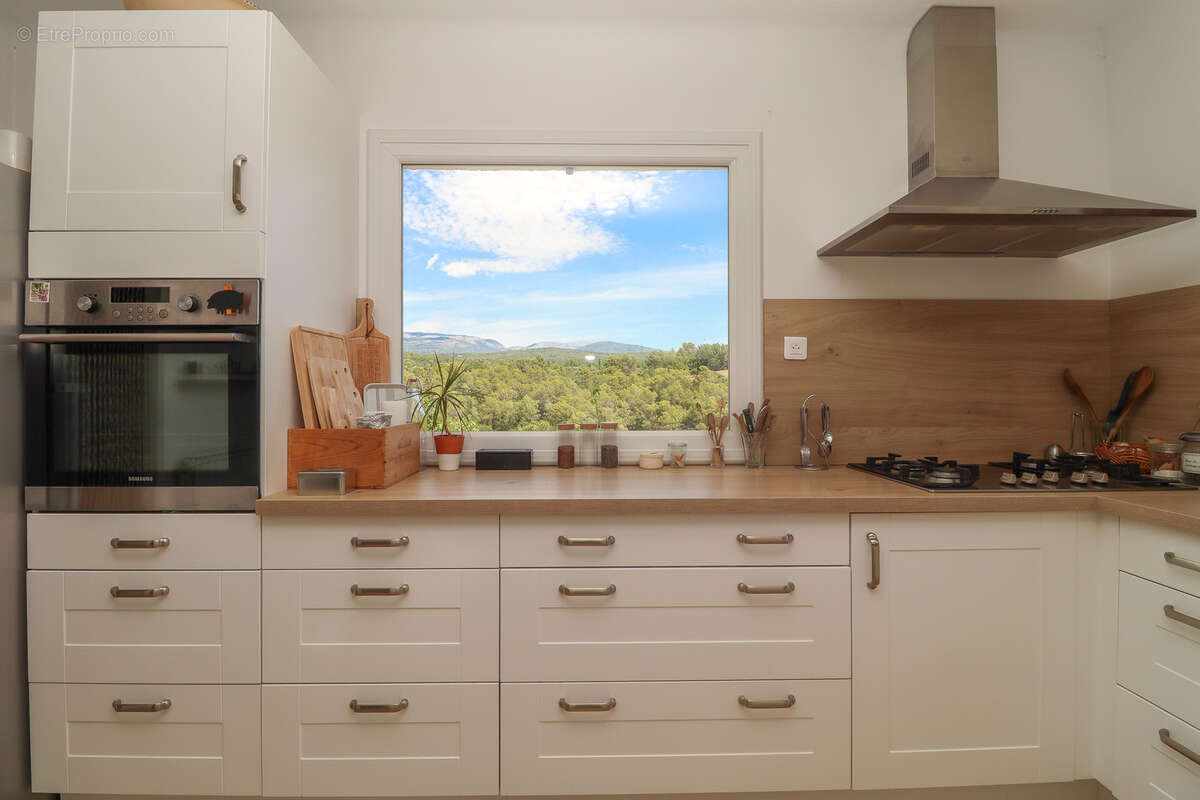 Maison à TOURRETTES