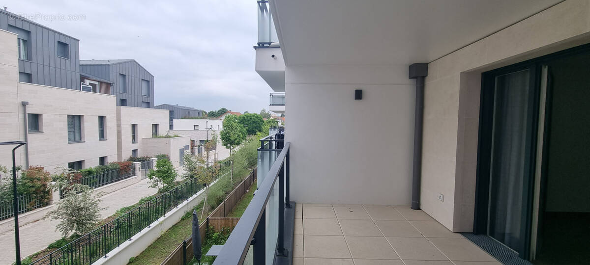 Appartement à SAINT-MAUR-DES-FOSSES