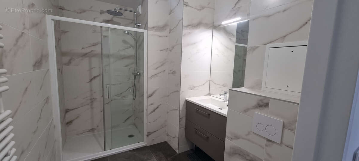 Appartement à SAINT-MAUR-DES-FOSSES