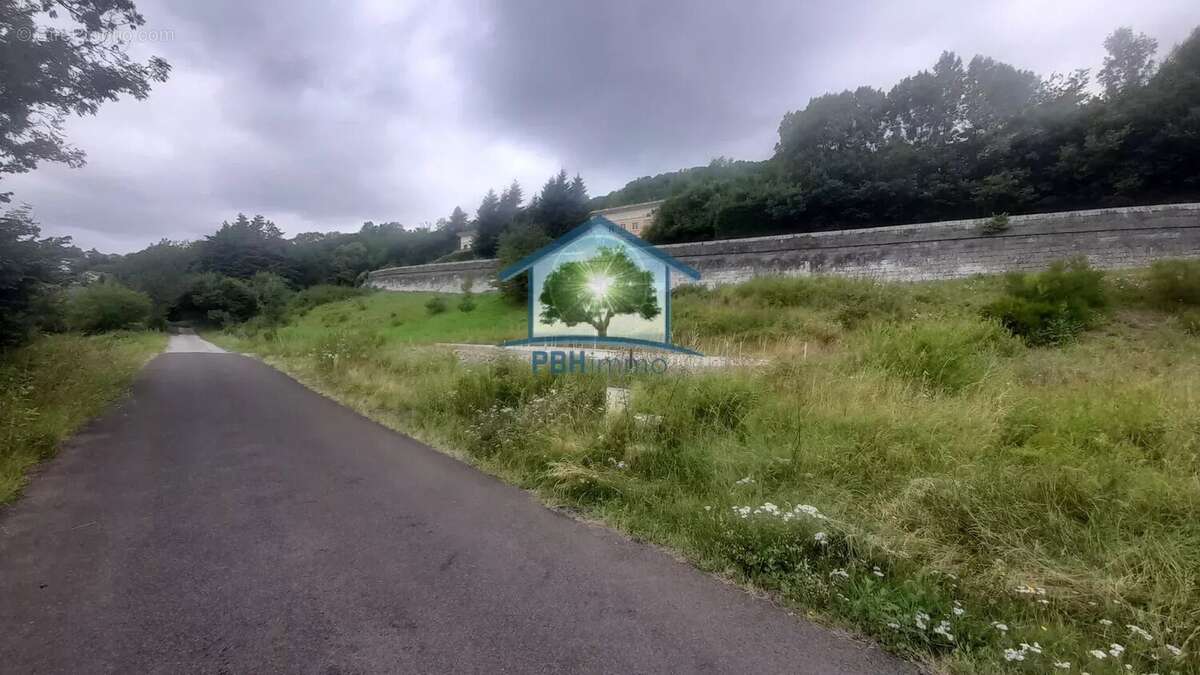 Terrain à LA BOURBOULE