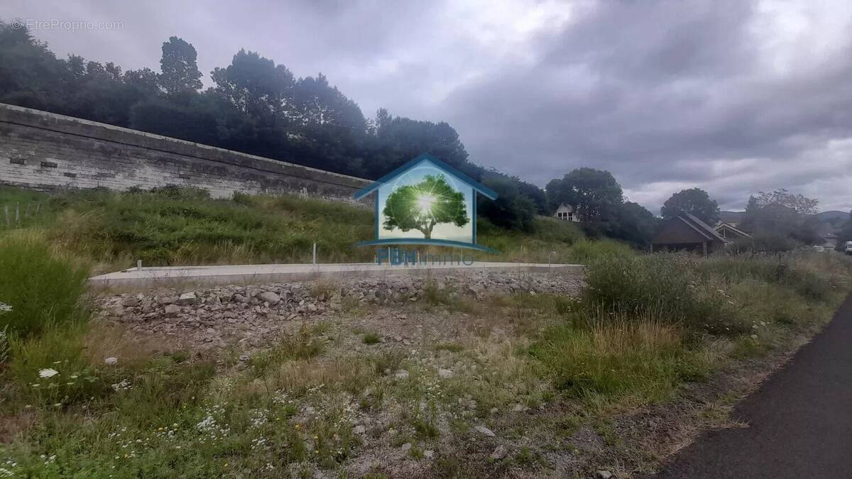 Terrain à LA BOURBOULE