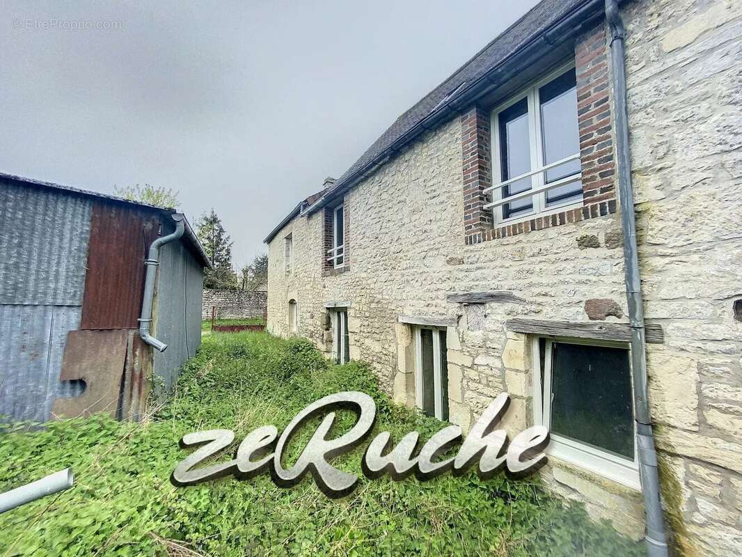 Maison à BAZOCHES-AU-HOULME