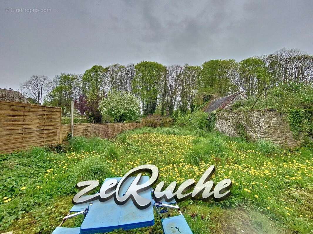 Maison à BAZOCHES-AU-HOULME