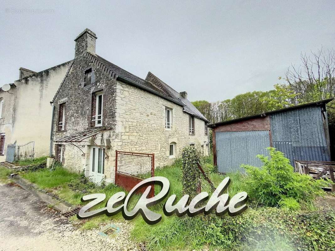 Maison à BAZOCHES-AU-HOULME