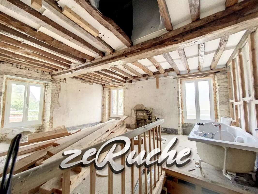 Maison à BAZOCHES-AU-HOULME