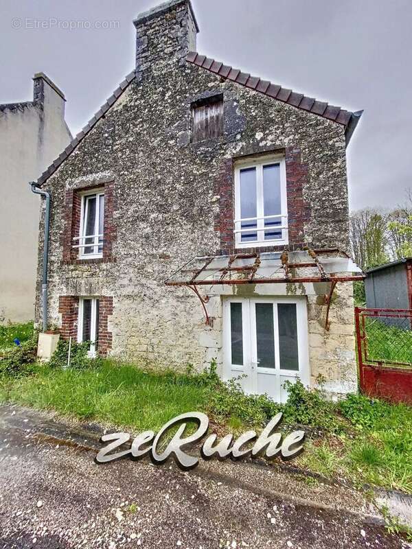 Maison à BAZOCHES-AU-HOULME