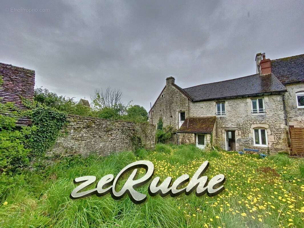 Maison à BAZOCHES-AU-HOULME