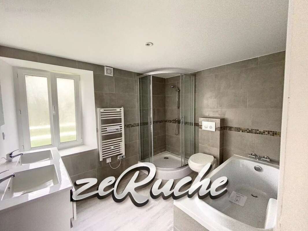 Maison à BAZOCHES-AU-HOULME