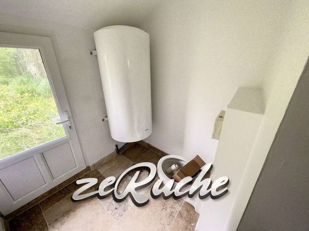 Maison à BAZOCHES-AU-HOULME