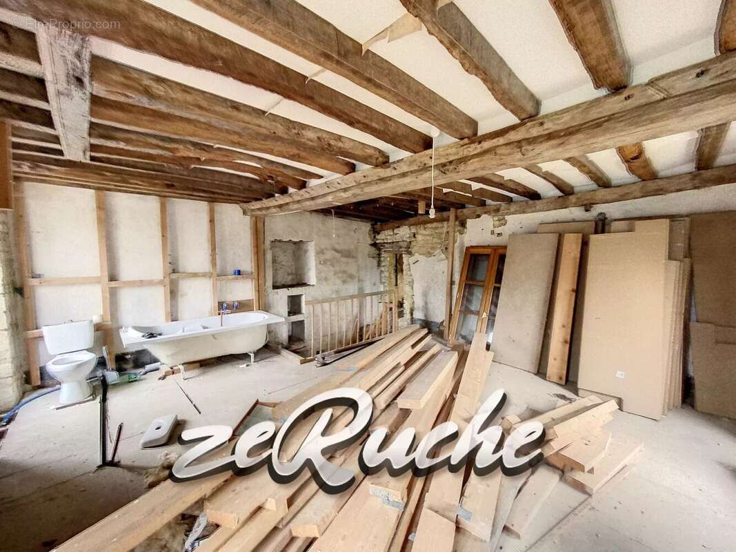 Maison à BAZOCHES-AU-HOULME