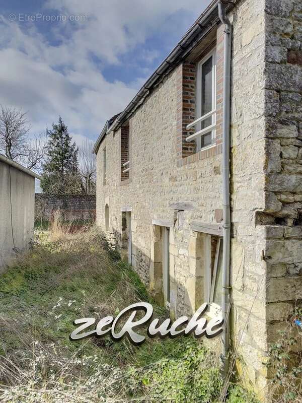 Maison à BAZOCHES-AU-HOULME