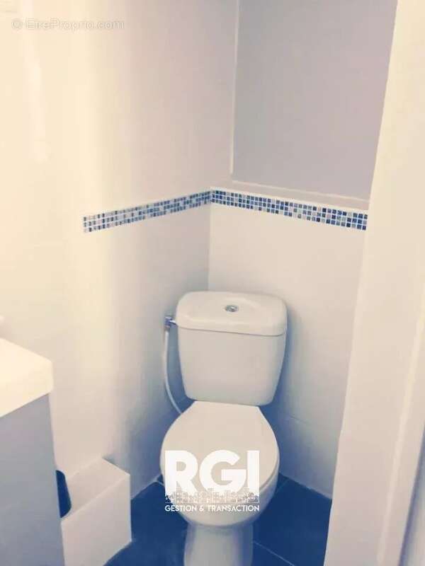 Maison à LE MESNIL-SAINT-DENIS