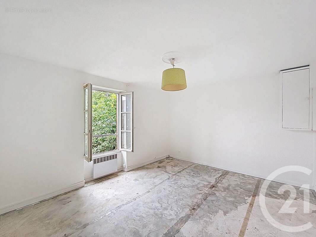 Maison à CORBEIL-ESSONNES