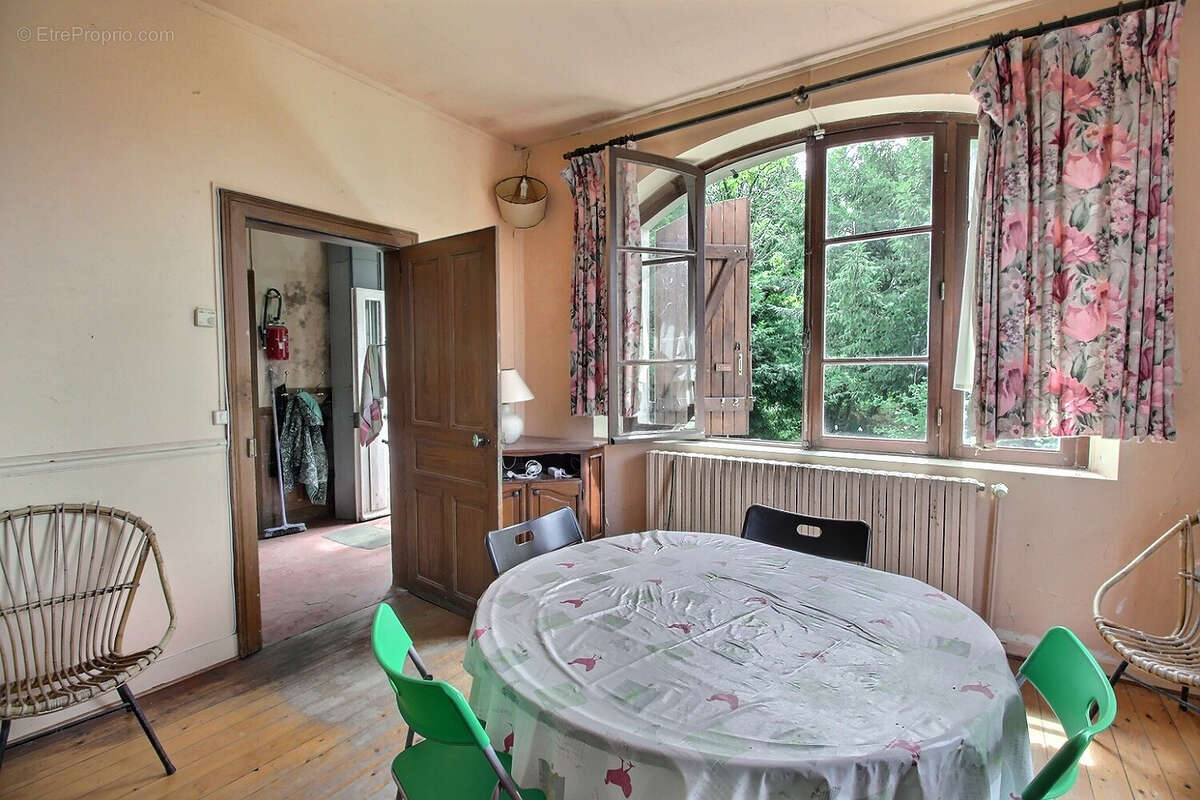 Maison à FLOGNY-LA-CHAPELLE