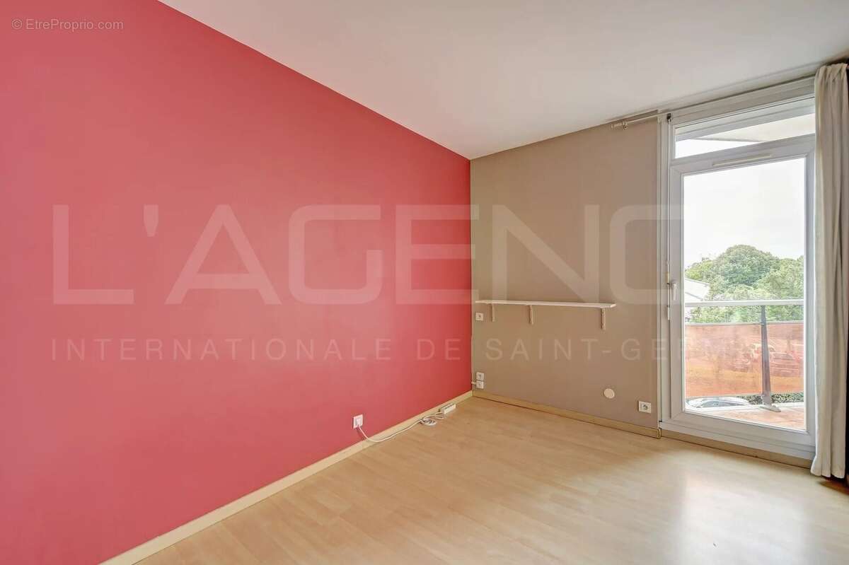 Appartement à HOUILLES