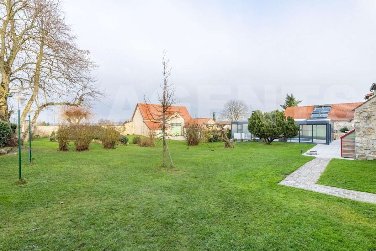 3 1fcfa719-7a3e-47c1-9ce5-2f5e50c5affa_original - Maison à RAMBOUILLET