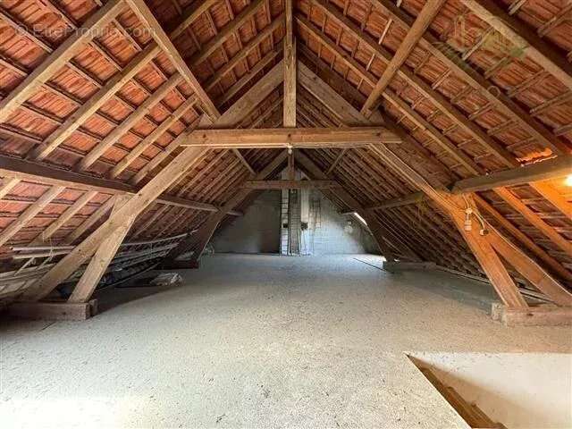 Maison à LIZY-SUR-OURCQ