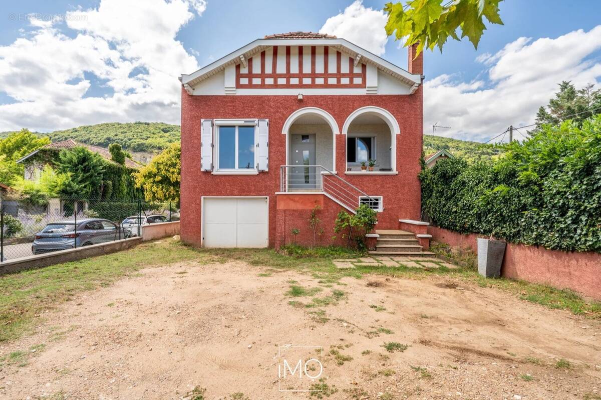 Maison à ALBIGNY-SUR-SAONE