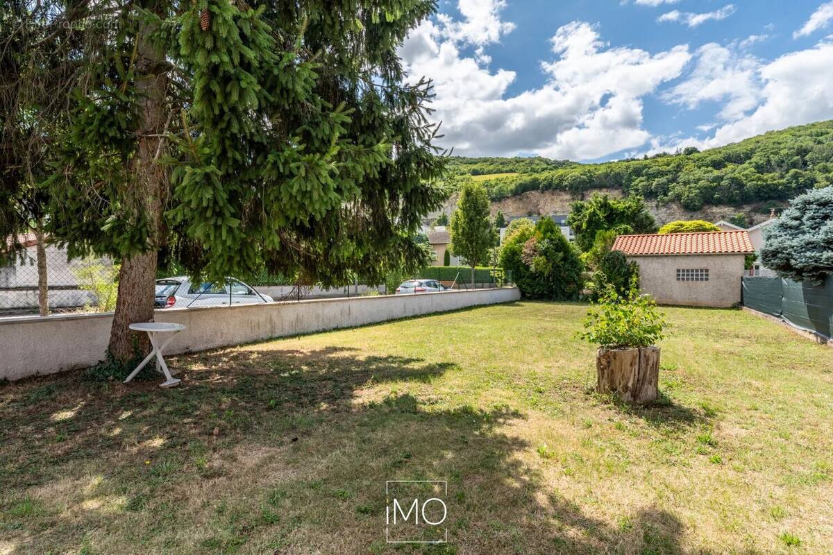 Maison à ALBIGNY-SUR-SAONE