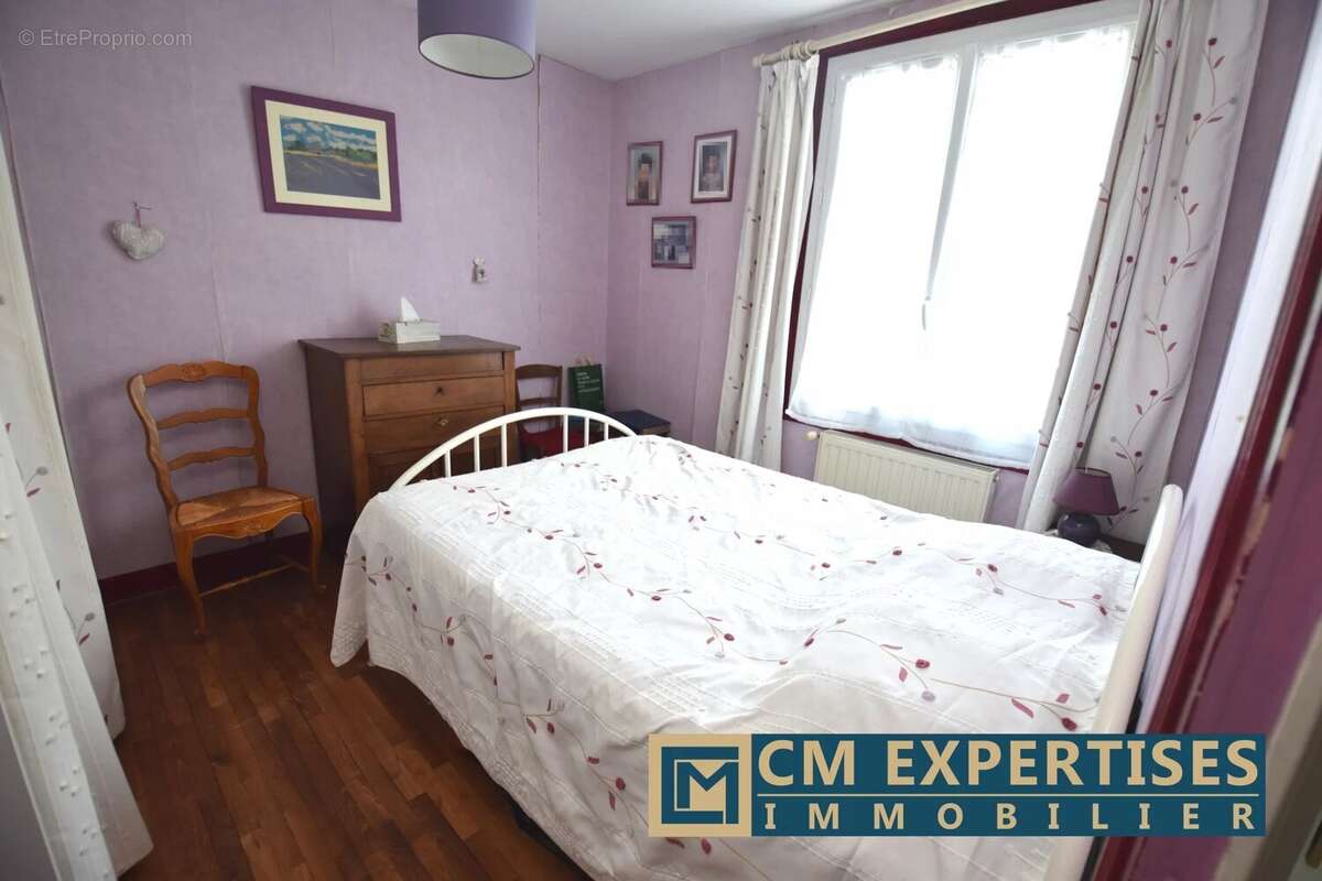 Maison à SAINT-ASTIER