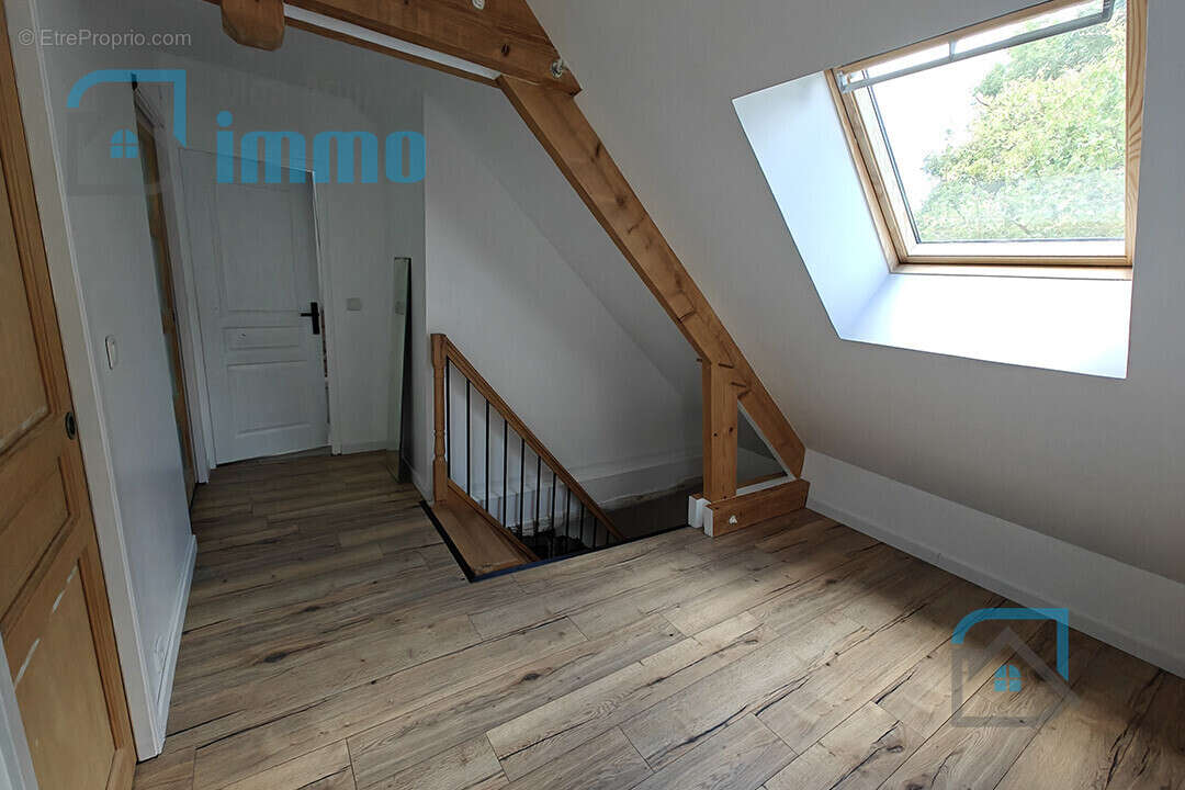 Maison à MEHUN-SUR-YEVRE