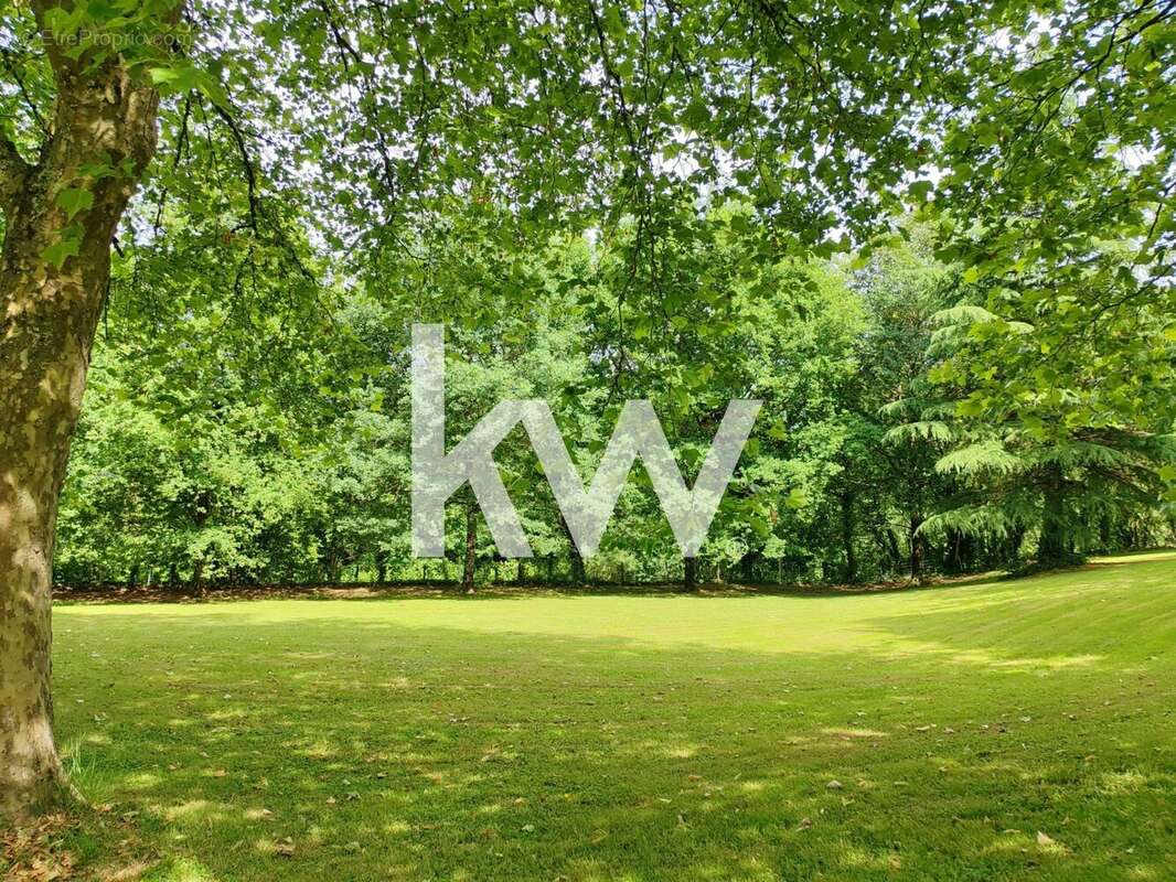 Maison à BUSSIERE-GALANT