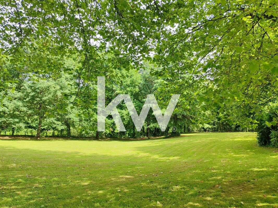 Maison à BUSSIERE-GALANT