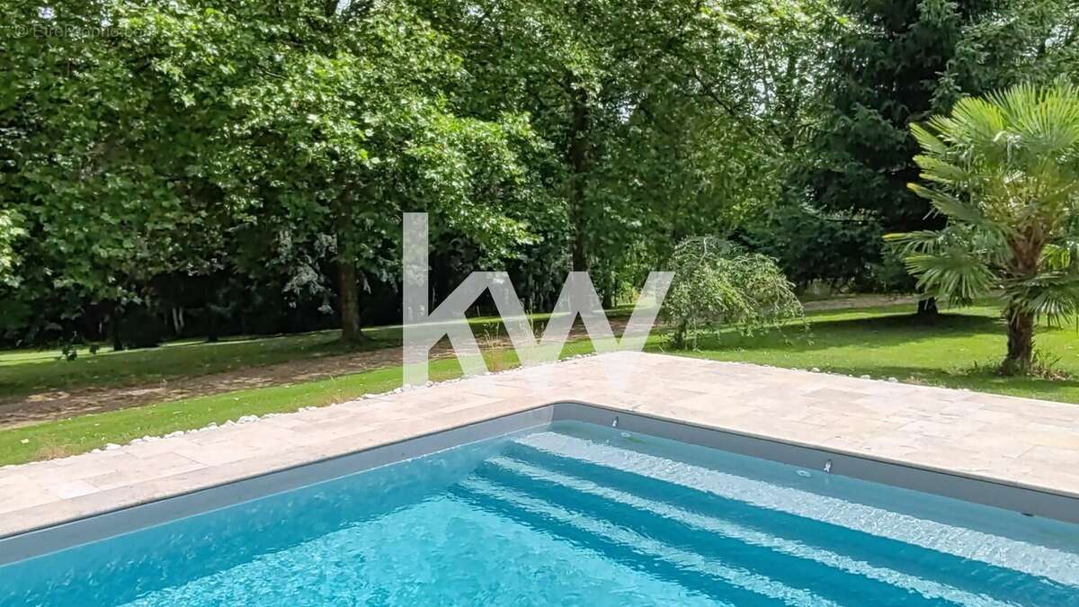 Maison à BUSSIERE-GALANT