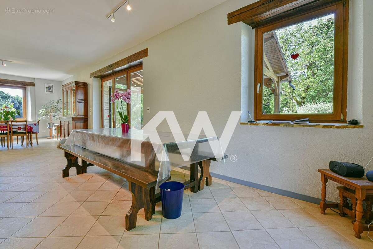 Maison à BUSSIERE-GALANT