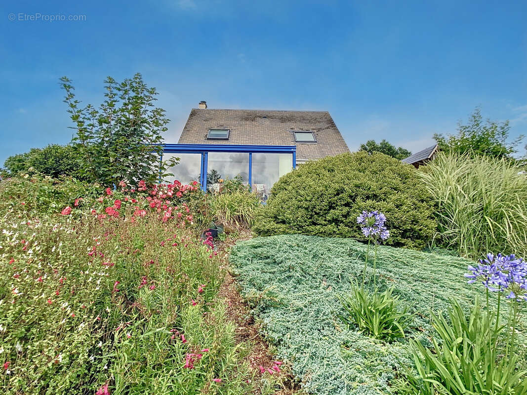 Maison à MOON-SUR-ELLE