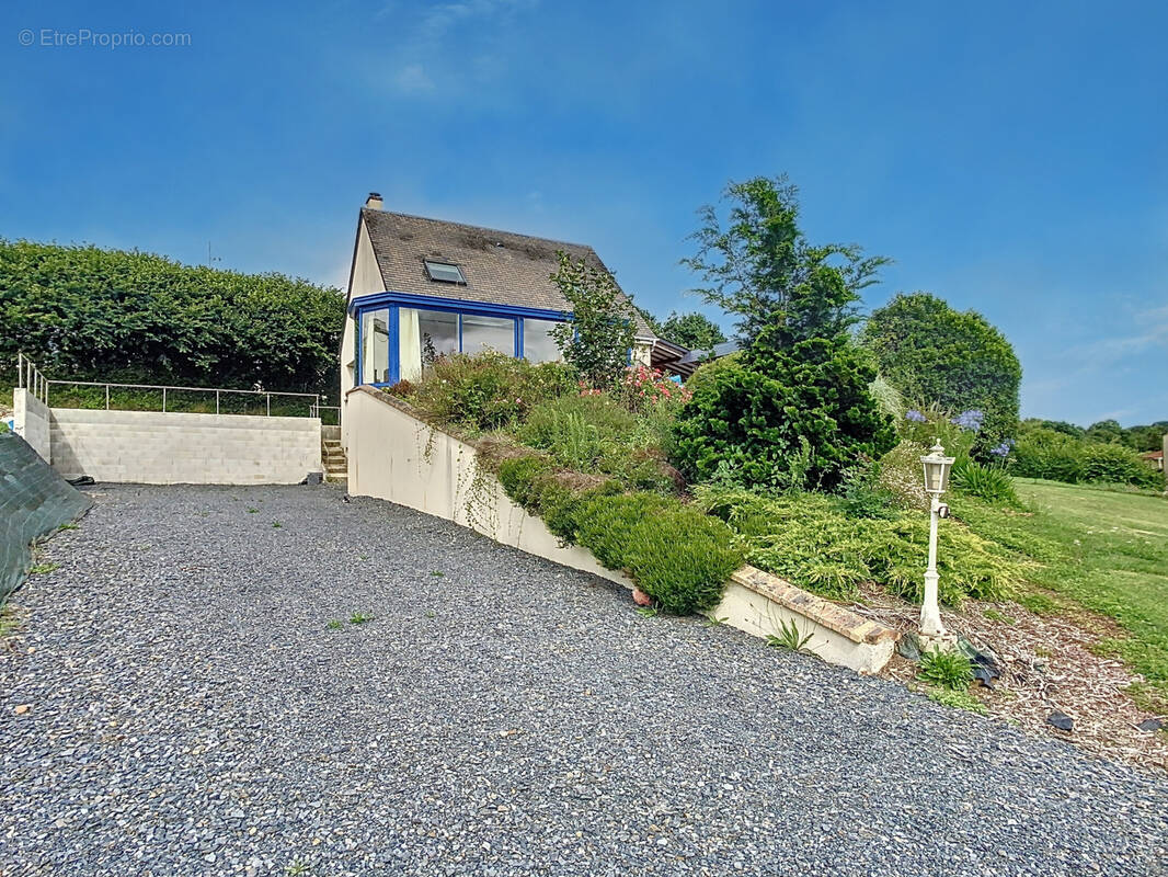 Maison à MOON-SUR-ELLE