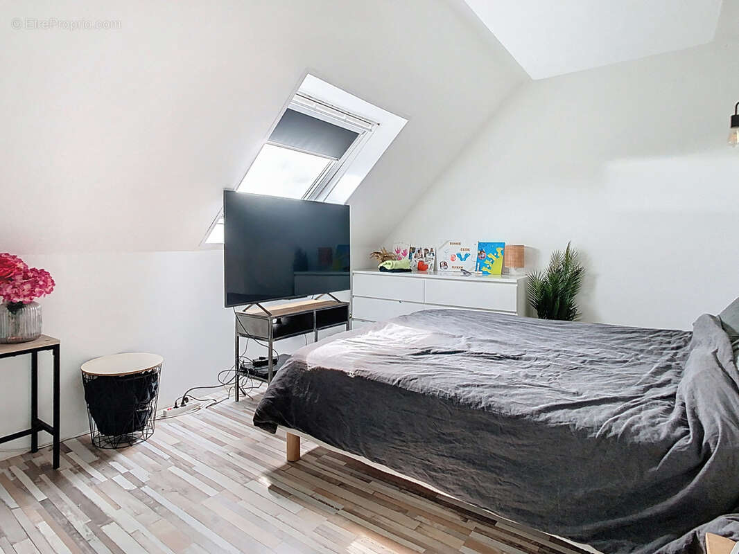 Maison à MOON-SUR-ELLE