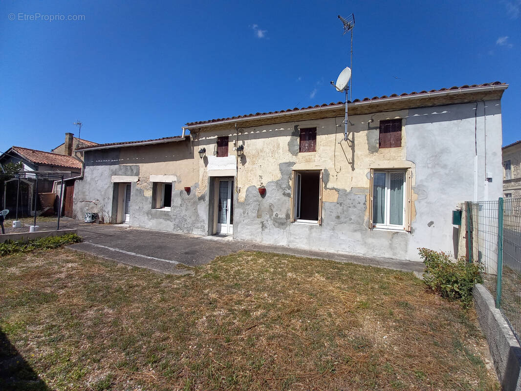 Maison à CARTELEGUE