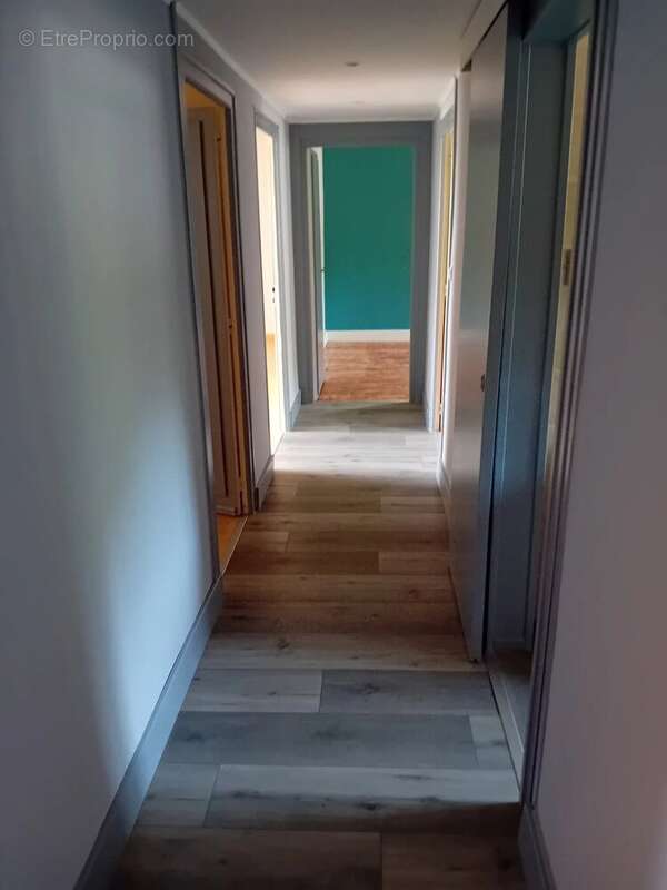 Appartement à POLMINHAC