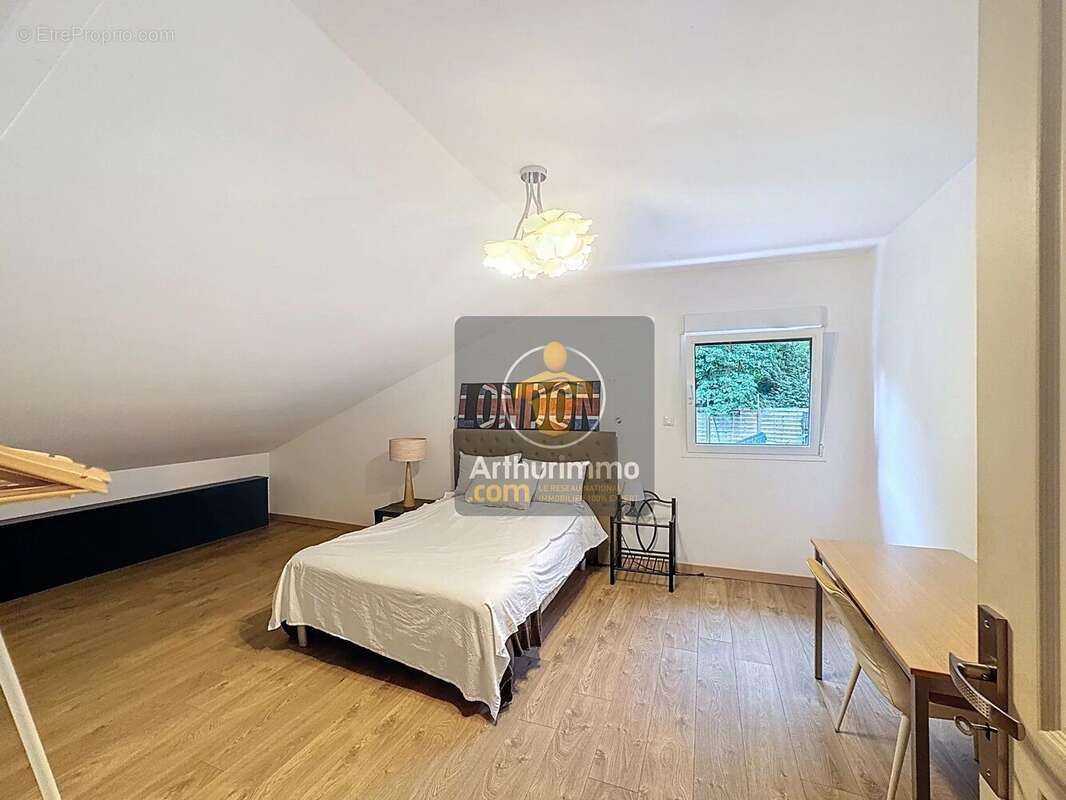 Maison à BOUSSY-SAINT-ANTOINE