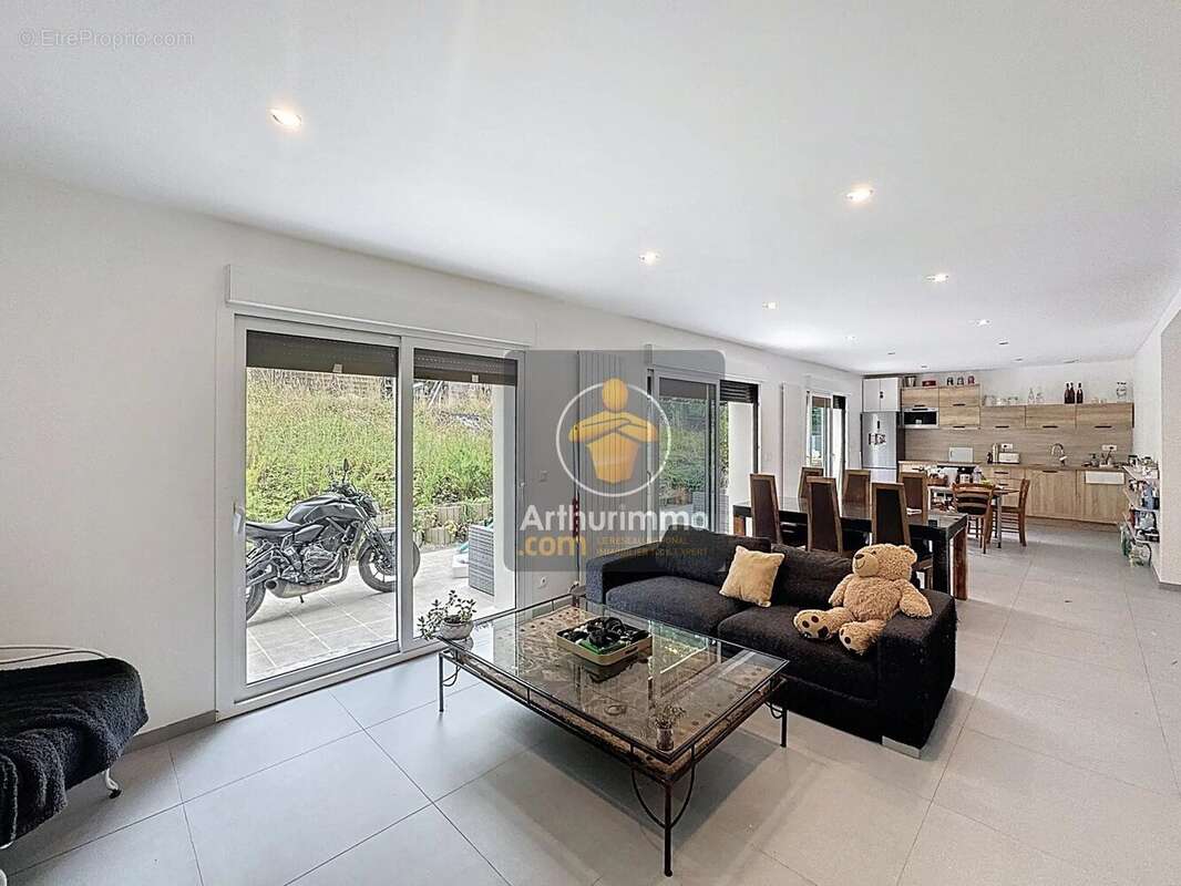 Maison à BOUSSY-SAINT-ANTOINE