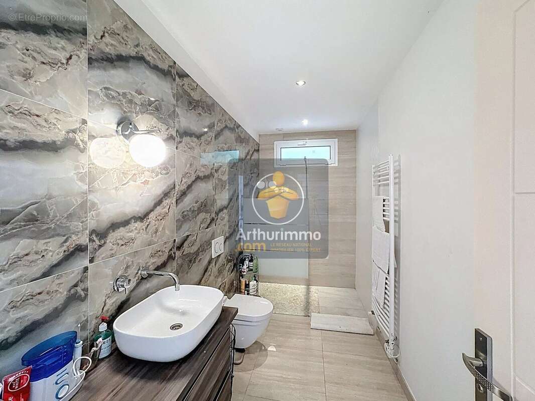 Maison à BOUSSY-SAINT-ANTOINE