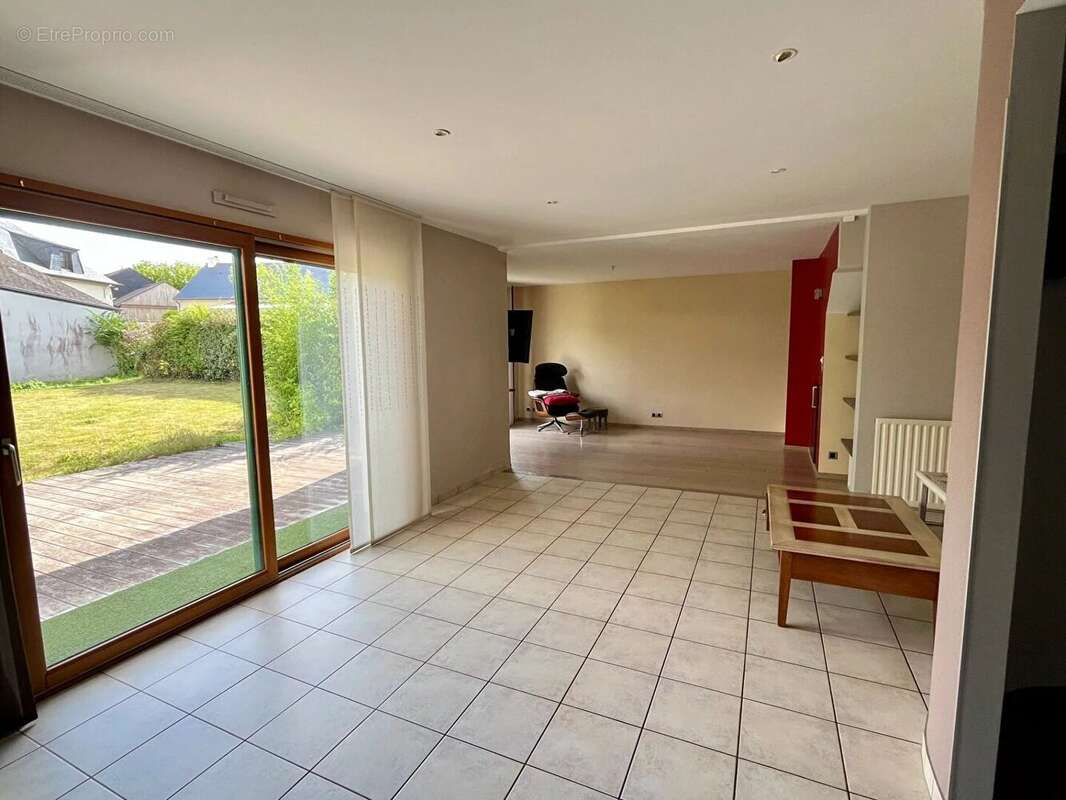 Maison à VAL-D&#039;IZE