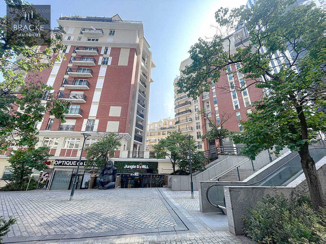 Appartement à COURBEVOIE